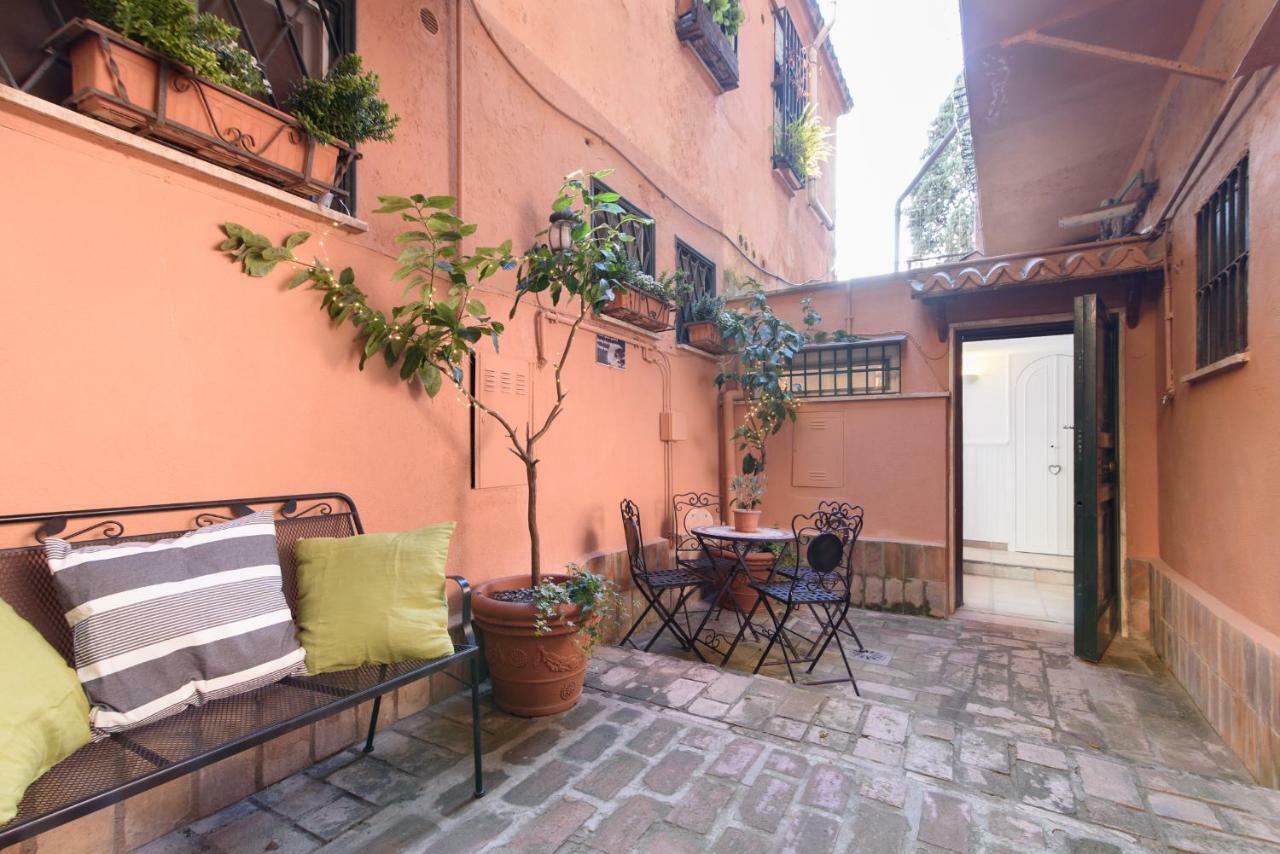 Apartamento Lovely With Garden In Vatican Museums Trastevere Roma Exterior foto
